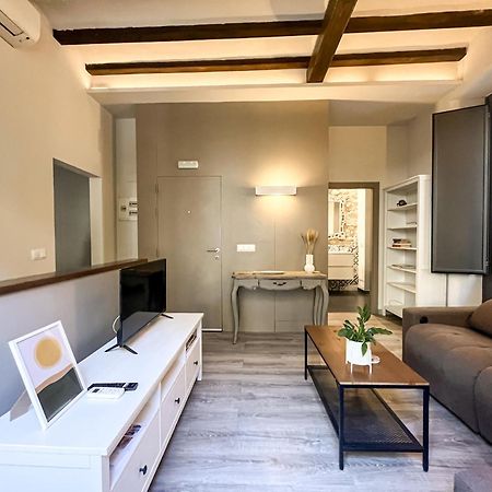 Old Town Duplex With Character Apartment ชีโรนา ภายนอก รูปภาพ