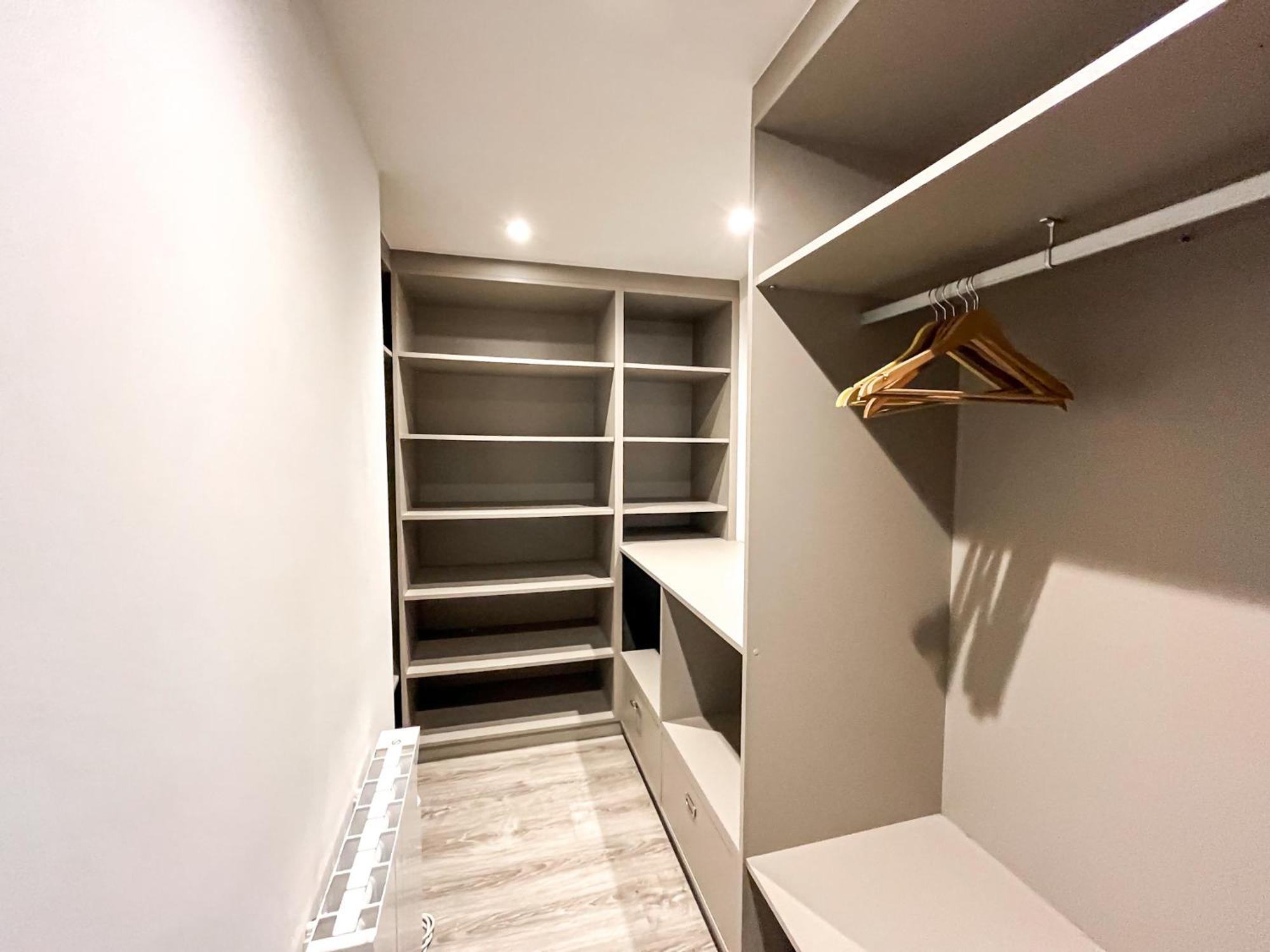 Old Town Duplex With Character Apartment ชีโรนา ภายนอก รูปภาพ
